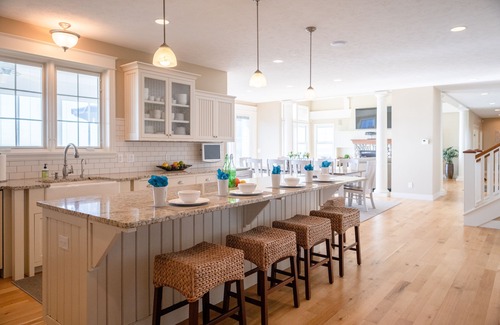 Holland House | Stunning Estate on Lake Michigan