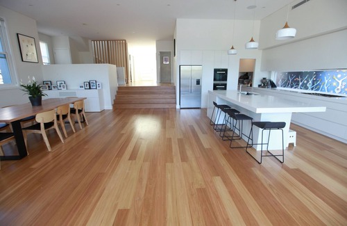 Lane Cove House | Stunning family resort style, close to everything