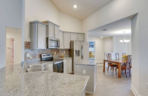 Kissimmee House | Stunning Four Bedrooms Two Baths