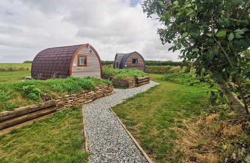 Port Isaac Cabin | Stunning Glamping3- Seaview-Dog Friendly-All year