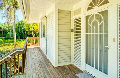Chateaux Sur Mer House | Stunning Gulf Front Sanibel Home