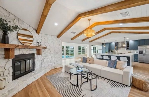 Port Richey House | Stunning HGTV-style Private Pool Home near Tarpon Springs
