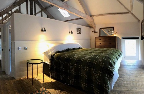 Lustleigh House | Stunning, historic two bedroom Barn with private garden on Dartmoor