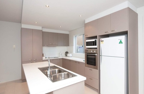 Tea Gardens House | Stunning Holiday Townhouse