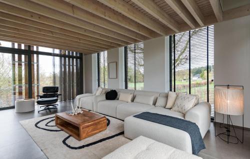 Halleux House | Stunning Home In La Roche-En-Ardenne
