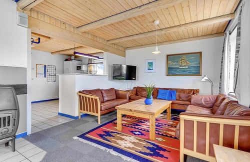 Bagenkop House | Stunning home in Bagenkop with kitchen