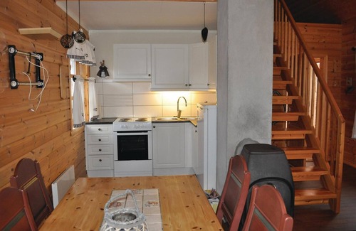Vestvagøy House | Stunning home in Bøstad with WiFi
