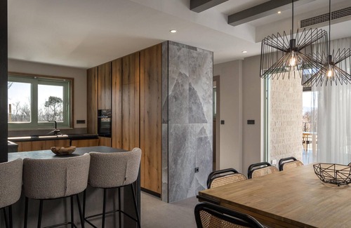 Brzac House | Stunning home in Brzac