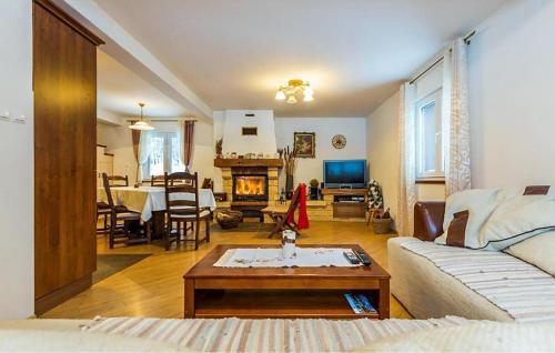 Gospic House | Stunning Home In Gospic