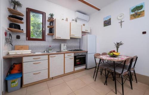 Kavran House | Stunning Home In Kavran With Wifi