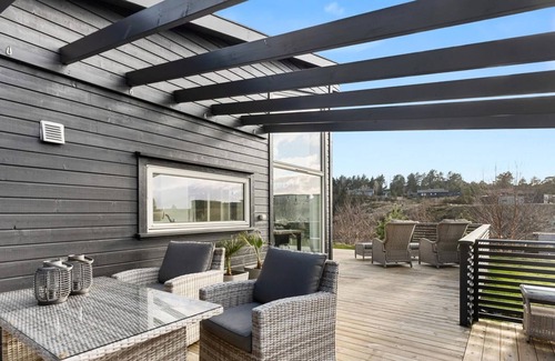 Lindesnes House | Stunning home in Lindesnes with WiFi