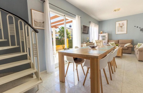 Mazarron House | Stunning Home In Mazarrón With Kitchen