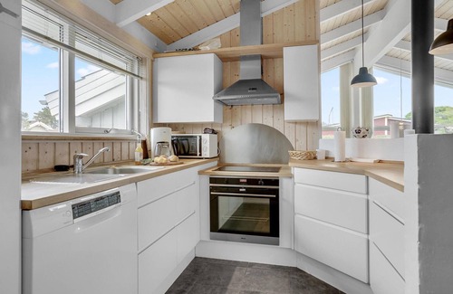 Nyborg House | Stunning home in Nyborg with WiFi