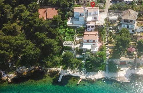 Okrug Donji House | Stunning home in Okrug Donji with WiFi