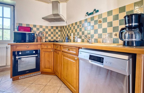 Plazac House | Stunning home in Plazac with WiFi