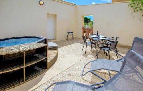 Rousson House | Stunning Home In Rousson With Wifi