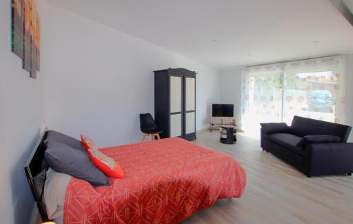 Rousson House | Stunning Home In Rousson With Wifi