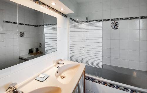 Seignosse House | Stunning Home In Seignosse