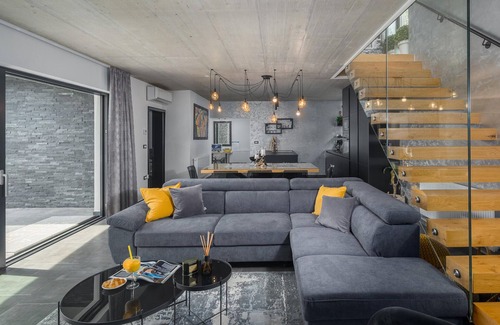 Municipality of Zminj House | Stunning home in Sivati