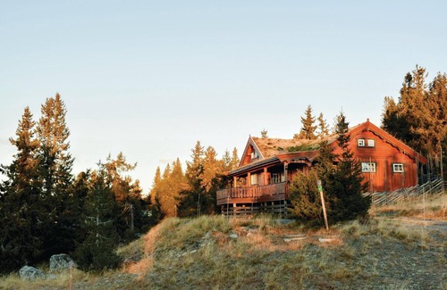 Sjusjoen House | Stunning home in Sjusjøen with kitchen