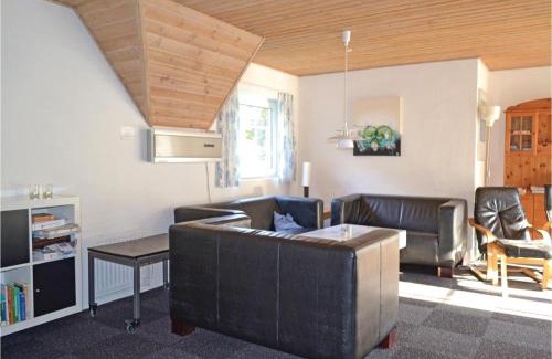 Øhuse House | Stunning Home In Ulfborg With Sauna