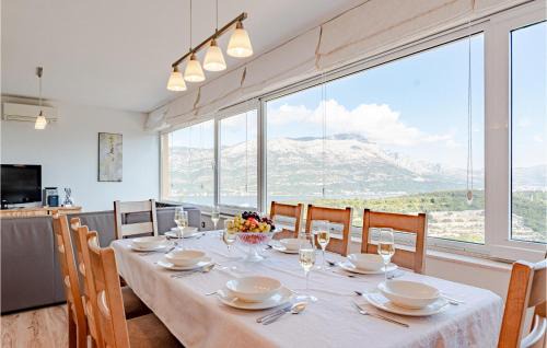 Zrnovo House | Stunning Home In Zrnovo With Wifi