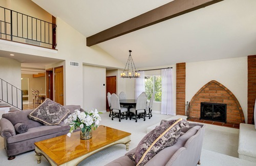 Buena Park House | Stunning Home on Golf Course ~ 8 Mi to Disneyland!