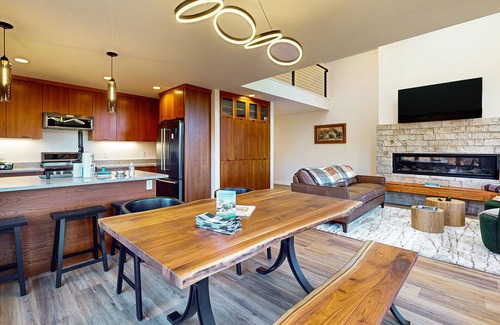 Nekoosa House | Stunning Home w/EV Charger, near Lakes, Trails, Golf & Lake Arrowhead Amenities