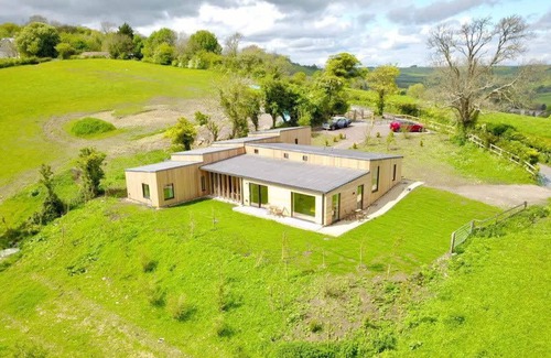 Bath House | Stunning Home With Garden Panoramic Views