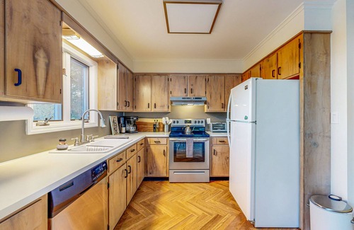 Canton House | Stunning house offers serene living with breathtaking mountain and sunset views.