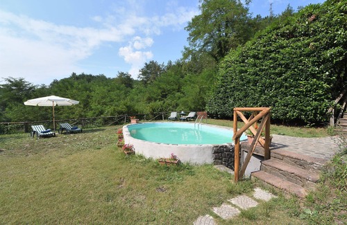 Coreglia Antelminelli House | Stunning private villa for 4 guests with private pool, WIFI, TV and pets allowed