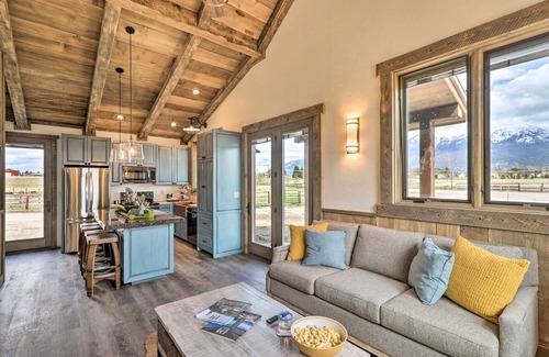 Kalispell Cottage | Stunning Kalispell Cottage on 30-Acre Farm!