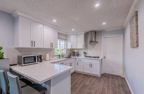 Monterey Park House | Stunning LA Luxury Retreat Ideal for Work or Play