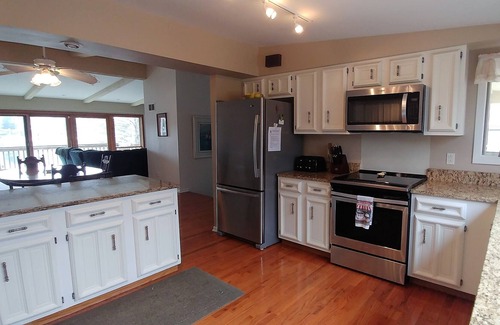 Powers Lake House | Stunning Lake Front Home-Minutes From Down Town Lake Geneva WI