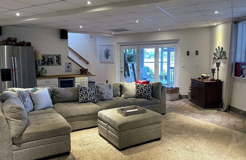Monticello House | Stunning Lake House on Jackson Lake, huge deck, fantastic views, great sunsets