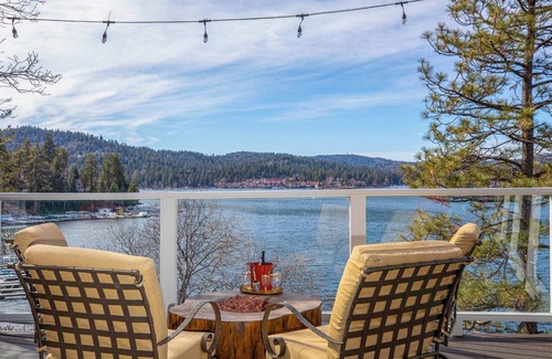 Cedar Glen Cottage | Stunning Lake Views To Die For On Lake Arrowhead