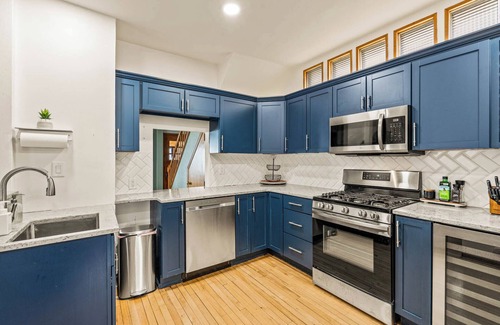 Bay View House | Stunning Lake View and City Skyline View Property in Bay View Milwaukee