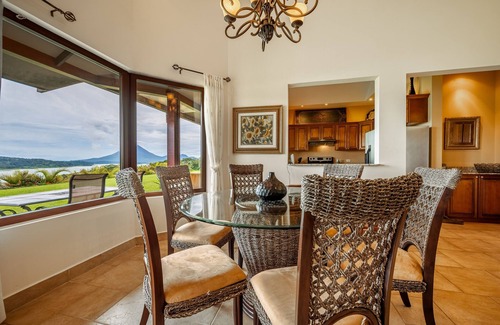 Tronadora House | Stunning Lake View Duplex with a Hot tub, WIFI, & Dog Friendly