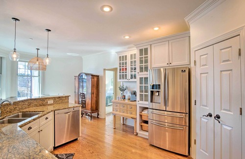 White Oak House | Stunning Lake Wateree Vacation Rental w/Dock