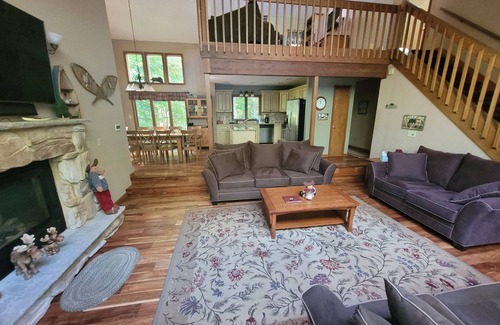 Gouldsboro House | Stunning lakefront home in the Big Bass Lake Community