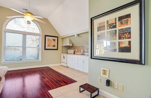 Gilbert Apartment | Stunning Lakefront Sanctuary: Your Perfect Getaway