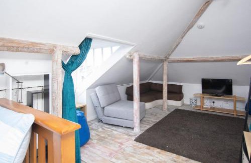 Deal House | Stunning large Victorian Maisonette with sea view
