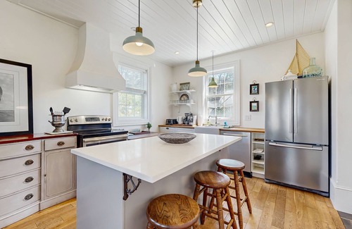 Agate Beach House | Stunning Lighthouse Replica Home with Ocean Views - Steps from the Beach