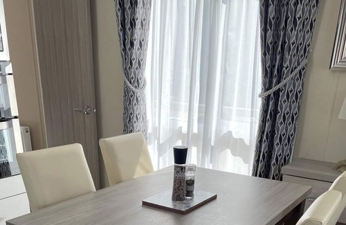 Ringwood Cabin | Stunning Lodge in a nice area, Saint Leonards