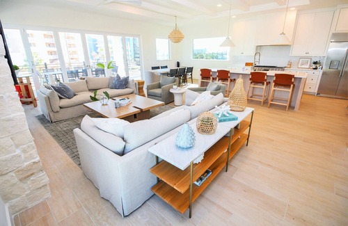 Horton Shores House | ☀️Stunning Luxury Ocean View Home-Pet Friendly🐾Sea View Play☀️
