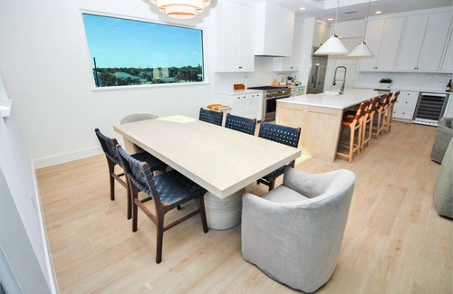 Horton Shores House | ☀️Stunning Luxury Ocean View Home-Pet Friendly🐾Sea View Play☀️