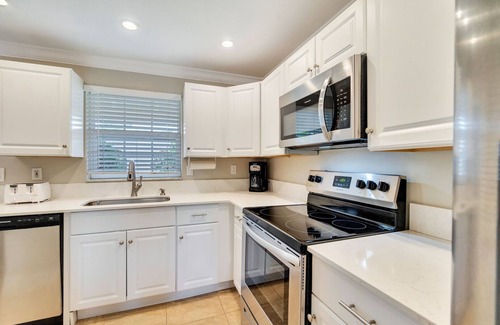 Sanibel Villa | Stunning Luxury canal front villa "Sea Oats" across the street from the beach!
