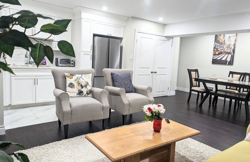 Brampton Apartment | Stunning luxury Furnished 2Bedroom and 2Washroom private Basement Apartment