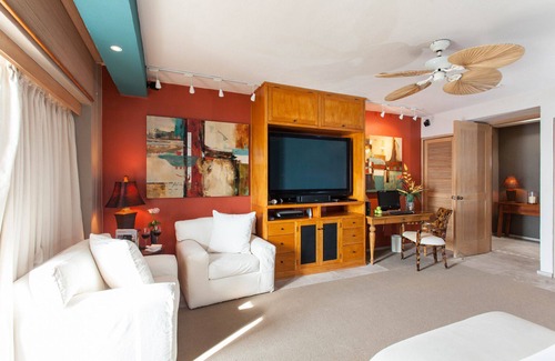 Amapas Condo | Stunning Luxury 3 bedroom Penthouse right on Los Muertos Beach