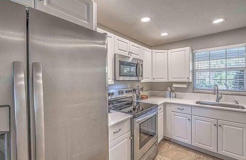 Sanibel Villa | Stunning Luxury villa "Sandpiper" across the street from the beach!